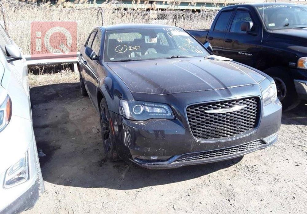 کرایسلەر 300